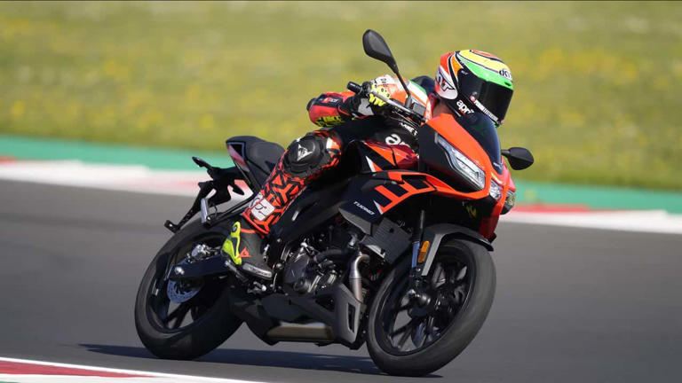 Aprilia’s 2025 RS and Tuono 125: Too Much Tech or Just Perfect for Beginners?